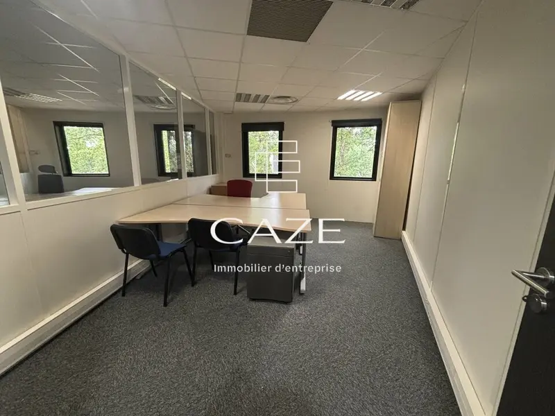 BUREAUX A LOUER - MERIGNAC 