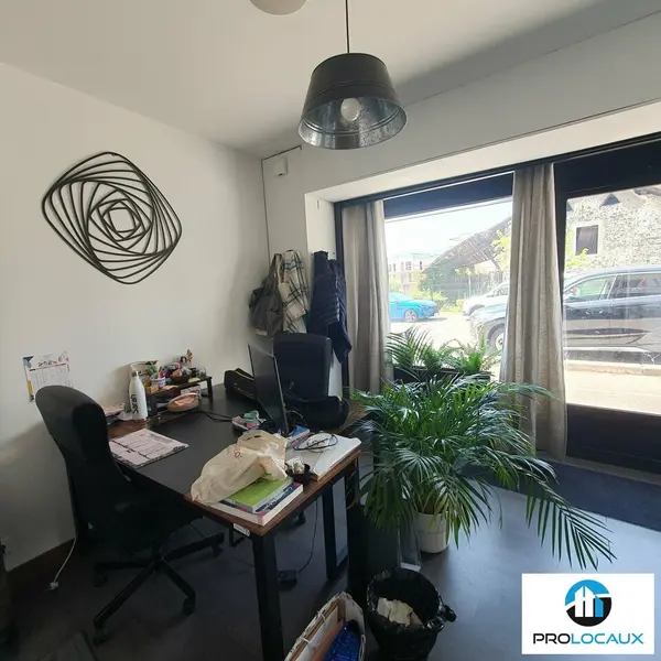A vendre Local commercial  62m² Domène