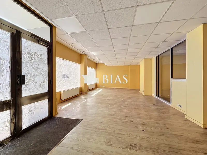 À LOUER – LOCAL COMMERCIAL 189,50 m² – LISIEUX